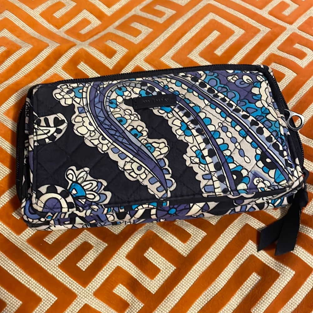 Vera Bradley RFID Blocking Crossbody Wallet